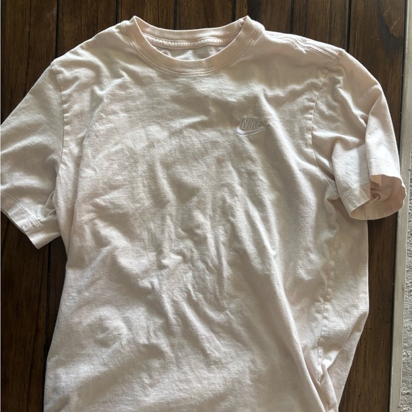 Nike Pink Short Sleeve Tee - Picture 1 of 3